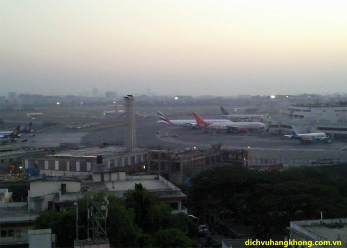 sân bay tại mumbai