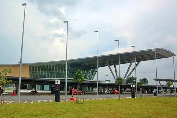 Sân bay Quốc tế Senai (JHB)